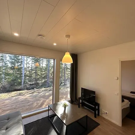Kotimaailma - Uusi Rivitalokolmio Saunalla # 1 Apartment