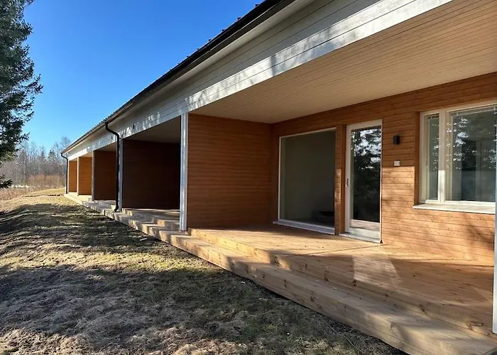 Kotimaailma - Uusi Rivitalokolmio Saunalla # 1 דירה *